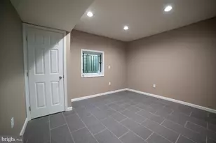 1848 N 16th St, Philadelphia, PA 19121 - Photo 24