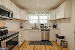 7337 Chelwynde Ave, Philadelphia, PA 19153 - Photo 10