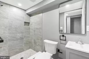 3211 Latona St, Philadelphia, PA 19146 - Photo 18