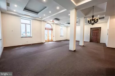 2708 Commerce Way #401, Philadelphia, PA 19154 - Photo 2