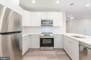 3449 Scotts Ln, Philadelphia, PA 19129 - Photo 2