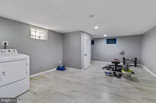 2401 N Hollywood St, Philadelphia, PA 19132 - Photo 22