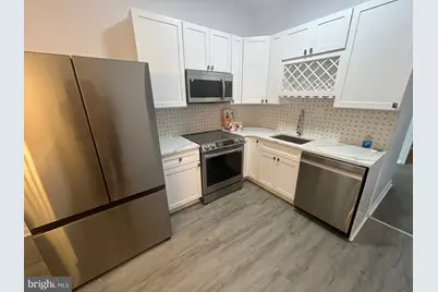 2025 N 32nd Street, Philadelphia, PA 19121 - Photo 2