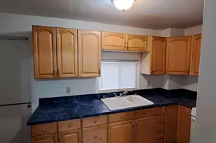 528 Hart Ln, Philadelphia, PA 19134 - Photo 4