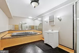 614 Wises Mill Rd, Philadelphia, PA 19128 - Photo 16