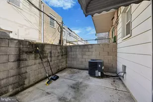 2142 S Hicks St, Philadelphia, PA 19145 - Photo 14