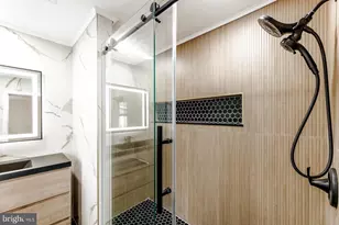 7101 N Mt Pleasant Pl, Philadelphia, PA 19119 - Photo 32