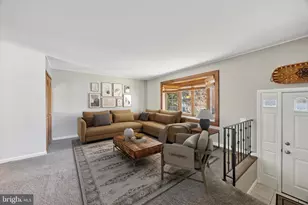 12523 Ramer Rd, Philadelphia, PA 19154 - Photo 2