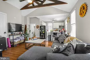 350 Green Ln, Philadelphia, PA 19128 - Photo 10