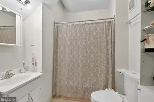 350 Green Ln, Philadelphia, PA 19128 - Photo 28