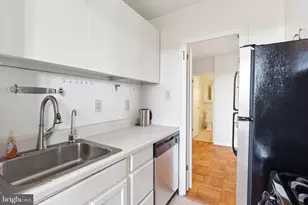 2601 Pennsylvania Ave, Philadelphia, PA 19130 - Photo 6