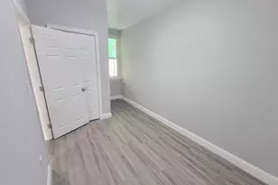 2013 S Croskey St, Philadelphia, PA 19145 - Photo 12