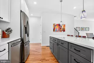 7019 Pipers Glen Wy, Philadelphia, PA 19119 - Photo 22