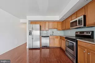 200 Lombard St, Philadelphia, PA 19147 - Photo 2