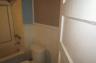 1827 W Rockland St, Philadelphia, PA 19141 - Photo 16