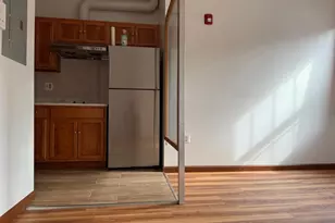 146 N 10th St, Philadelphia, PA 19107 - Photo 2