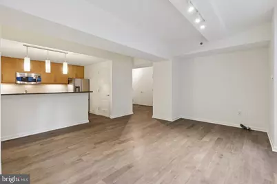 1425 Locust Street #3A, Philadelphia, PA 19102 - Photo 4