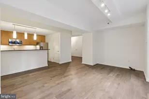 1425 Locust St, Philadelphia, PA 19102 - Photo 4