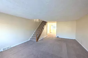 6588 W Walnut Park Dr, Philadelphia, PA 19120 - Photo 2