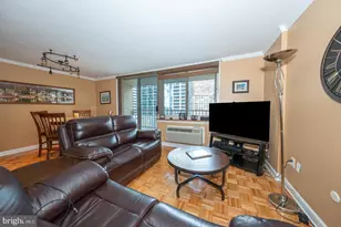 1919 Chestnut St, Philadelphia, PA 19103 - Photo 2