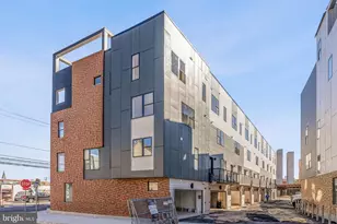 652 Fairmount Ave, Philadelphia, PA 19123 - Photo 10