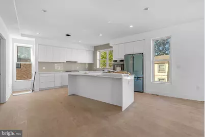 652 Fairmount Avenue, Philadelphia, PA 19123 - Photo 6