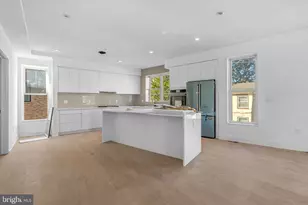 652 Fairmount Ave, Philadelphia, PA 19123 - Photo 6