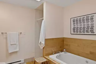 526 S LeCount St, Philadelphia, PA 19146 - Photo 34