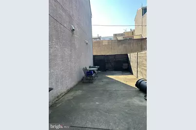 1016 S Randolph Street, Philadelphia, PA 19147 - Photo 2