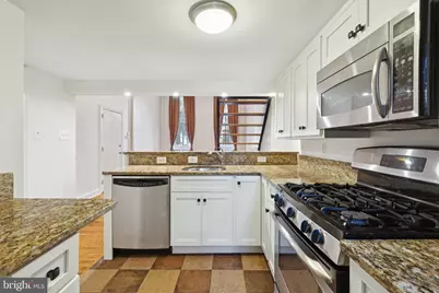 1528 Pine Street #1F, Philadelphia, PA 19102 - Photo 8