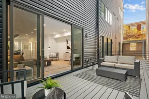 1102 Cypress St, Philadelphia, PA 19107 - Photo 44