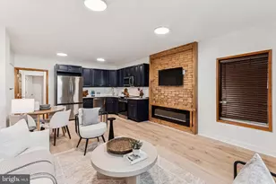 2504 E York St, Philadelphia, PA 19125 - Photo 4