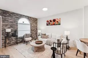 2504 E York St, Philadelphia, PA 19125 - Photo 8