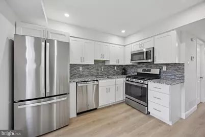 8210 Buist Avenue, Philadelphia, PA 19153 - Photo 10