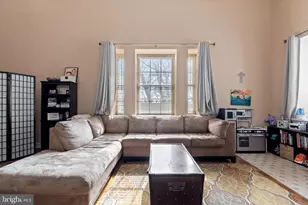 1 Academy Cir, Philadelphia, PA 19146 - Photo 14