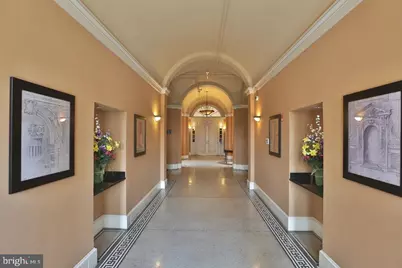 1 Academy Circle #308, Philadelphia, PA 19146 - Photo 4