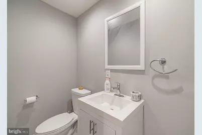 2040 E Sergeant Street, Philadelphia, PA 19125 - Photo 24