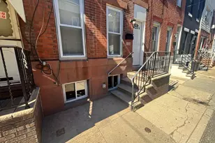 2038 S Dorrance St, Philadelphia, PA 19145 - Photo 2