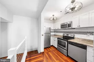 315 New St, Philadelphia, PA 19106 - Photo 8