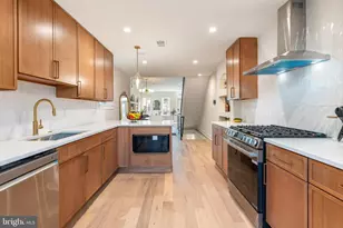 2033 Dickinson St, Philadelphia, PA 19146 - Photo 16