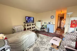 604-36 S Washington Square, Philadelphia, PA 19106 - Photo 2