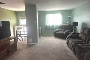 12159 Aster Rd, Philadelphia, PA 19154 - Photo 2