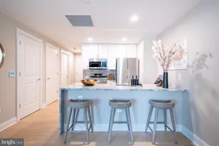 2301 John F Kennedy Blvd, Philadelphia, PA 19103 - Photo 4