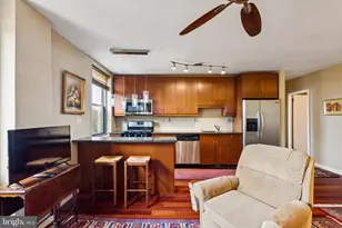 2601 Pennsylvania Ave, Philadelphia, PA 19130 - Photo 8