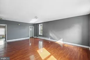 301 W York St, Philadelphia, PA 19133 - Photo 4