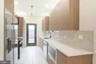 1115 Fitzgerald St, Philadelphia, PA 19148 - Photo 6