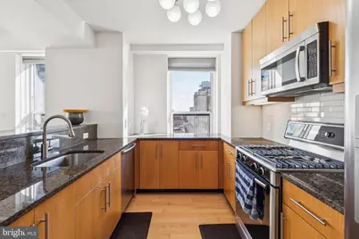 1425 Locust Street #21A, Philadelphia, PA 19102 - Photo 14