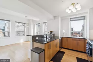 1425 Locust St, Philadelphia, PA 19102 - Photo 12