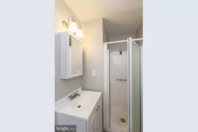 1202 N 7th Street #2R, Philadelphia, PA 19122 - Photo 8