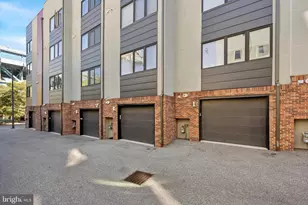 152 N Front St, Philadelphia, PA 19106 - Photo 24